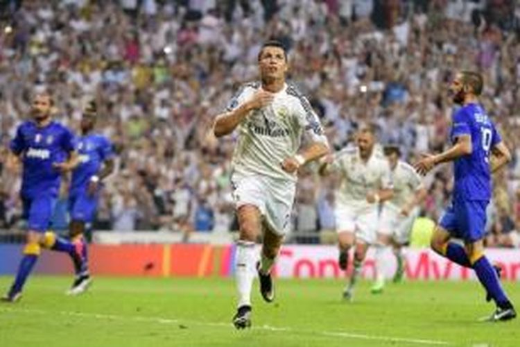 Selebrasi penyerang Real Madrid, Cristiano Ronaldo, seusai membobol gawangf Juventus, pada pertandingan leg kedua semifinal Ligta Champions, di Santiago Bernabeu, Rabu malam atau Kamis (14/5/2015) dini hari WIB. 