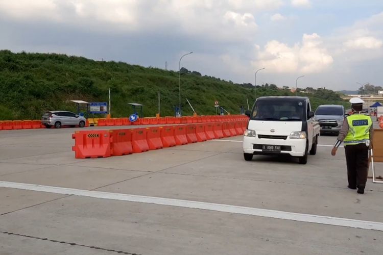 Gerbang Tol Kalikangkung Semarang, Jateng