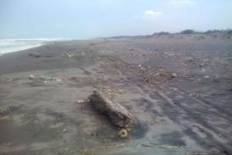 Kondisi Sampah di Pantai Gua Cemara Bantul (Dokumentasi Relawan Penyelamatan Penyu Bantul)