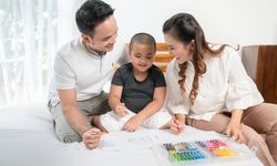 Pentingnya Penerapan Positive Parenting, Bantu Orangtua Didik Anak Jadi Lebih Baik