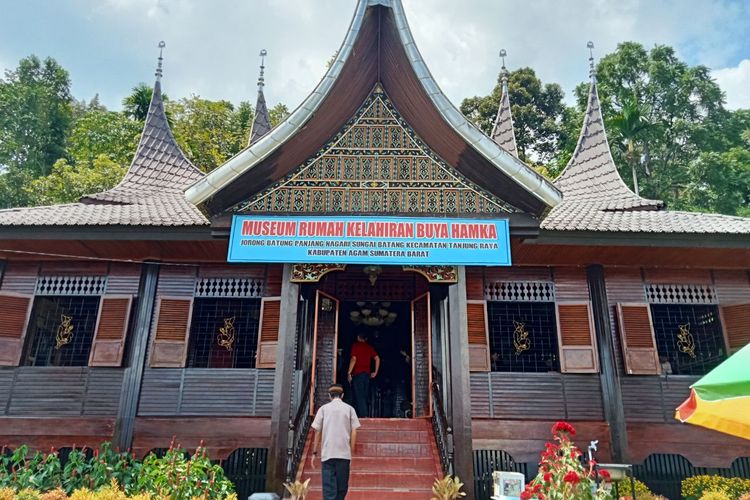 Tampak depan Museum Rumah Kelahiran Buya Hamka di Sungai Batang, Sumatera Barat