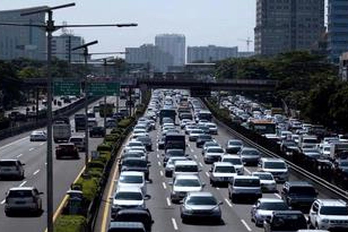 Ilustrasi jalan tol dalam kota