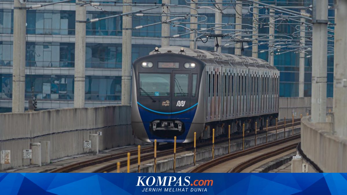 KOMPAS.com - Masyarakat kini bisa menikmati paket wisata transportasi umum di DKI Jakarta mulai Jumat (19/5/2023). Paket wisata itu bisa dibeli langsung diberbagai agen perjalanan atau travel agent seluruh Indonesia. "Hari ini kita lauching Jakarta Student Trip. Untuk paket masyarakat, mengikuti saja, bisa dipesan juga," kata Ketua Umum Gabungan Industri Pariwisata Indonesia (GIPI) Haryadi Sukamdani di #DiIndonesiaAja Travel Fair 2023, Jumat (15/3/2023). Meski namanya Student Trip, sambung Haryadi, semua kalangan bisa mencoba paket wisata menggunakan transportasi umum yang ada di Jakarta. Baca juga: Transportasi Umum di Jakarta Jadi Wisata Warga Luar Ibu Kota Saat Libur Lebaran 2023 Namun, GIPI ingin memfokuskan pergerakan pelajar untuk bisa menikmati paket wisata sambil belajar di Jakarta. Sebuah kiriman dibagikan oleh Kompas Travel (@kompas.travel)