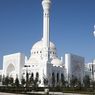 Masjid Mewah Chechnya Berubah Warna Saat Adzan Berkumandang