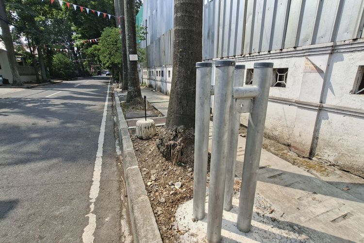 Dinas Bina Marga DKI Bantah Pasang Portal di Menteng yang Diduga atas Permintaan Pejabat