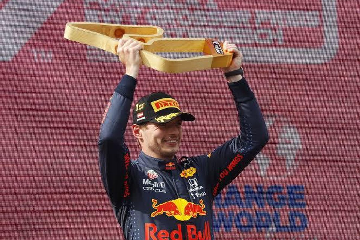 Pebalap Max Verstappen dari tim Red Bull Racing Honda berhasil meraih kemenangan kelima kalinya secara berturut-turut pada musim balap F1 2021, yang berlangsung di Red Bull, Spielberg, Austria (4/7/2021).