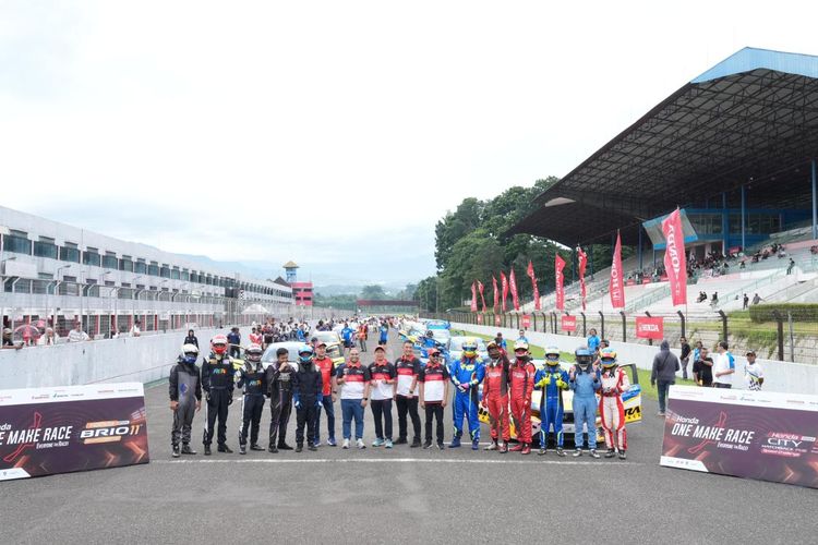 Ajang balap One Make Race yang digelar Honda Prospect Motor (HPM)