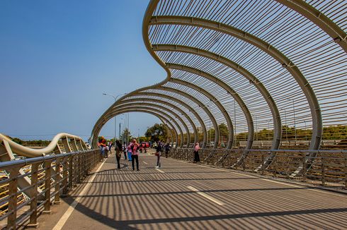 Jembatan Pantai Boom Banyuwangi, Disebut Dion Wiyoko Seperti di Helix Bridge Singapura