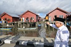 Kunjungi Permukiman Nelayan Malawei, Wapres Pastikan Pembangunan Rumah Berlanjut