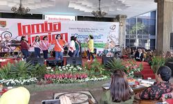 Adakan Lomba 