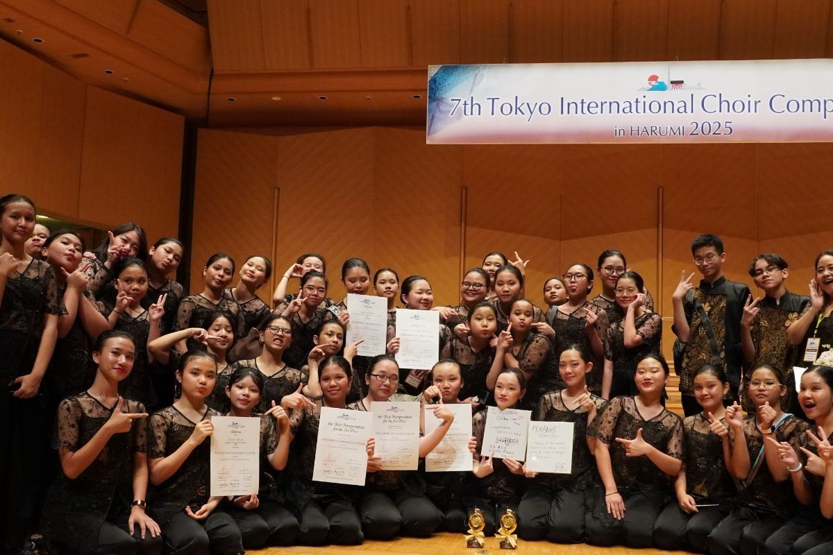 Paduan suara besutan Badan Pendidikan Kristen (BPK) Penabur Jakarta, Penabur Children Choir (PCC), meraih juara di 7th Tokyo International Choir Competition.
