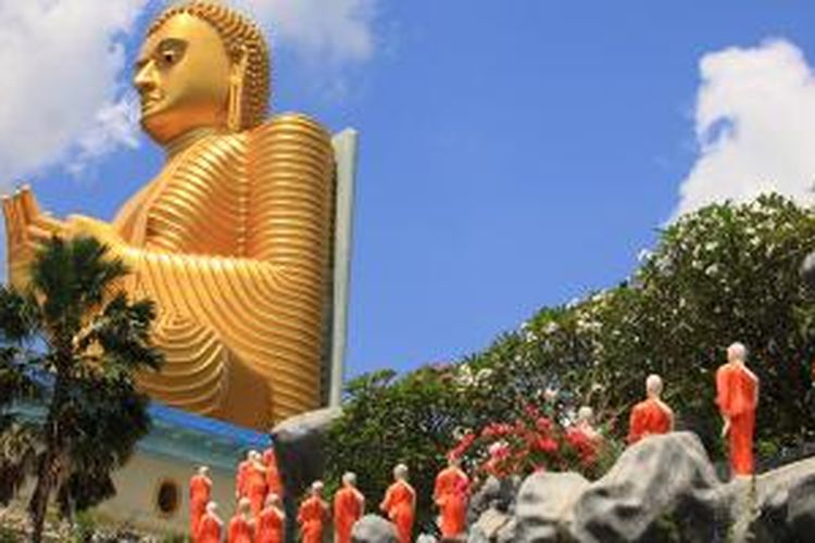Patung Budha di Sri Lanka.
