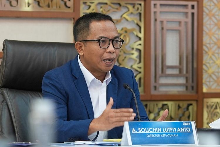 Direktur Kepatuhan BRI A Solichin Lutfiyanto dalam acara Media Briefing Penguatan BUMN Menuju Indonesia Emas bertajuk ?Memaksimalkan Peran Lembaga Jasa Keuangan di Era ESG? di Sarinah, Jakarta Pusat, Kamis (12/9/2024). 