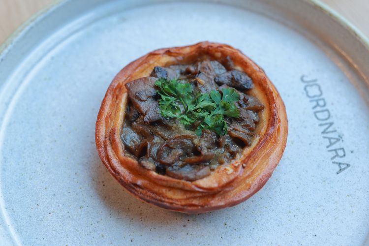 Menyantap Sajian di Kafe Kekinian di PIK, Pastry-nya Juara