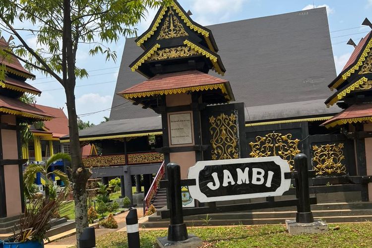 Renovasi Taman Mini Indonesia Indah (TMII)