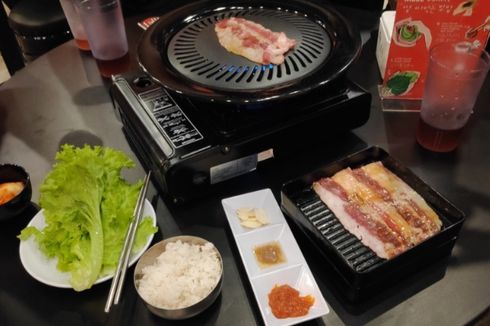 Cara Makan Daging Panggang Bungkus Sayur ala Orang Korea