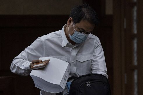 Dua Hakim Terpapar Covid-19, Sidang Putusan Azis Syamsuddin Ditunda