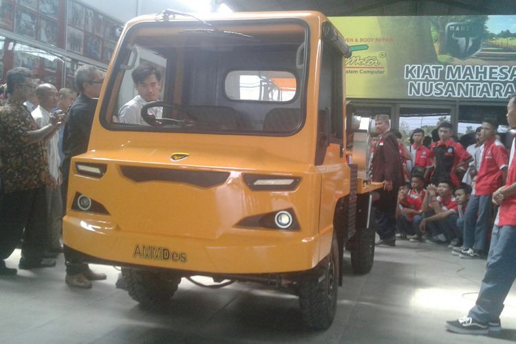 Kendaraan AMMDes yang merupakan mobil Esemka generasi III di Bengkel Kiat Motor Jalan Solo - Jogja, Ngaran, Mlese, Klaten, Jawa Tengah, Kamis (25/10/2018).