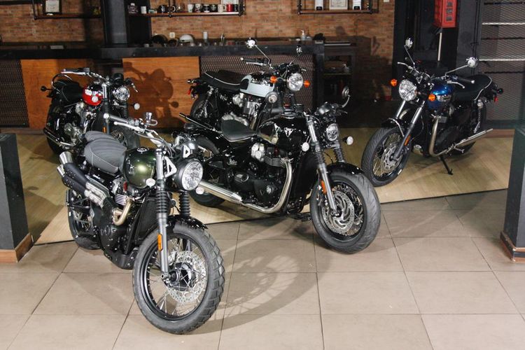 Triumph Indonesia meluncurkan jajaran motor Triumph Chrome Edition