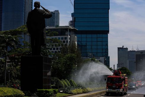 Mulai Senin Malam, Polisi Sekat 10 Jalan di Jakarta Pukul 21.00-04.00 