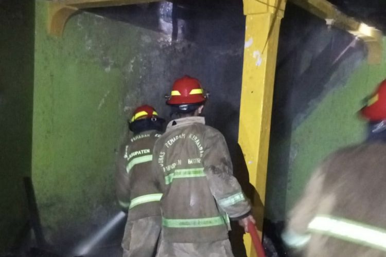 Diduga HP Meledak Saat Dicas, Majelis Taklim di Ciawi Bogor Terbakar