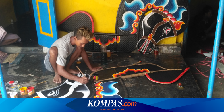 Kisah Doni Pengrajin Jaran Kepang Yang Ingin Lanjutkan