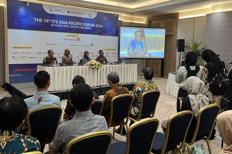 Menhub Budi Karya Sumadi dalam Jumpa Pers The 19th ITS Asia Pacific Forum 2024, di Jakarta, Selasa (21/5/2024).