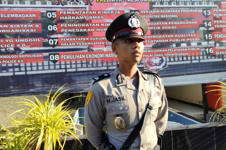 Sosok Muh Jasil anak tukang batu asal Kabupaten Bone yang lulus jadi Bintara Polisi dan kini sementara menjalani pendidikan di SPN Batua, Jalan Urip Sumiharjo, Kota Makassar, Sulawesi Selatan (Sulsel)