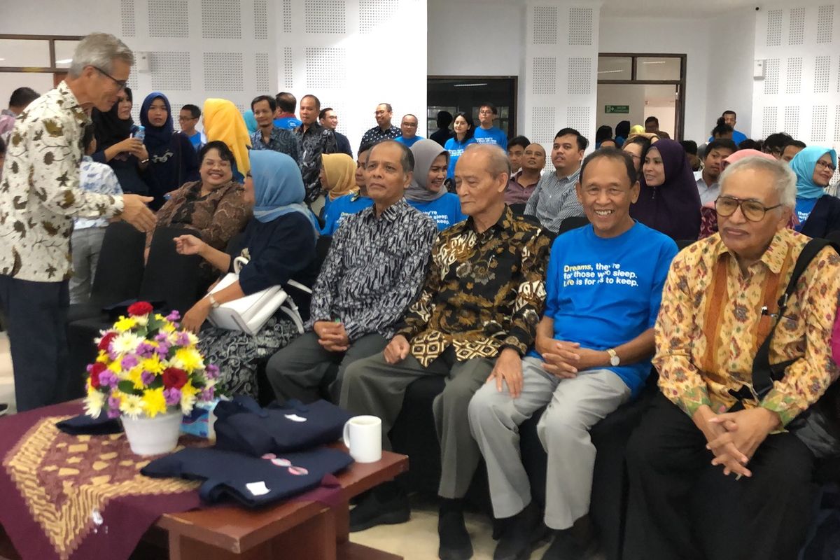 Prof Dr Mohtar Masoed pensiun dari UGM. Para koleganya seperti Buya Syafii Maarif, Ichlasul Amal, dan Salim Said tampah hadir di acara pelesapan Mohtar Masoed di Kampus UGM, Kamis (7/11/2019).