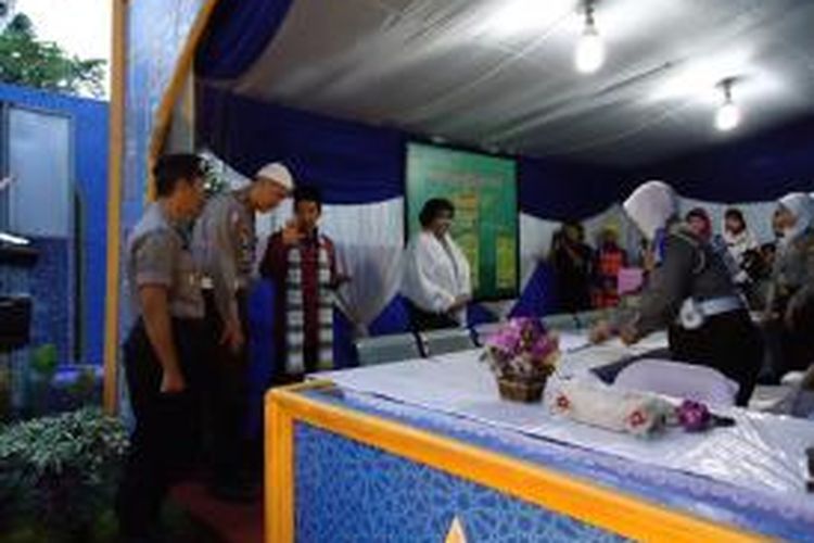 Suasana di Masjid Bintang di Jalan Pahlawan Tulungagung, Senin (5/8/2013). 