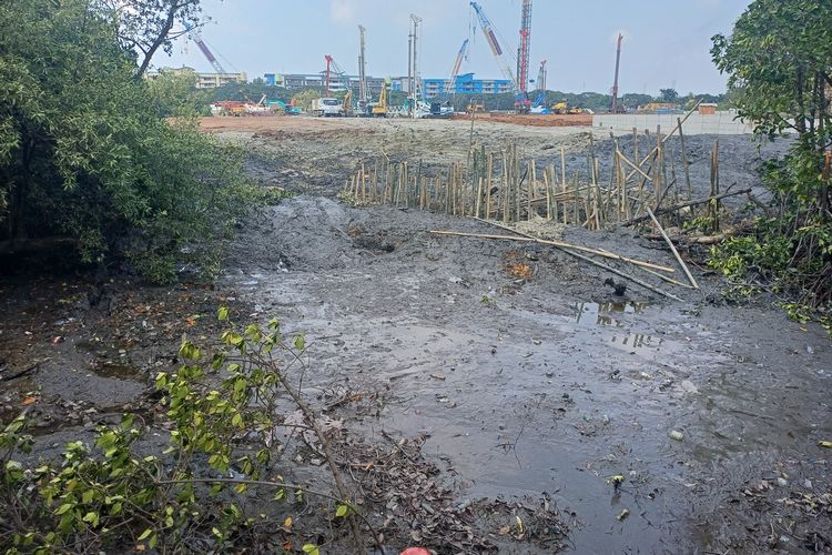 Aliran Kali di Marunda Terputus, Dinas Klaim Urugan Tak Sampai Aliran Air