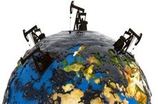 Harga Minyak Mentah Dunia Melonjak Jelang Pertemuan OPEC+