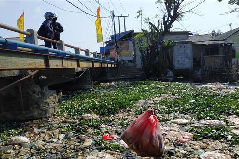 Pemerintah Bekasi Akui Kurang Tenaga Kebersihan Monitor Kali Pisang Batu