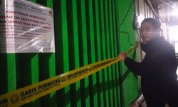 Langgar Aturan Jam Buka, Satpol PP Kota Semarang Segel 4 Tempat Hiburan Malam