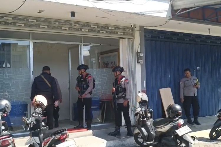 Polri Geledah Kantor Kontraktor di Surabaya Terkait Kasus Korupsi Pabrik Gula
