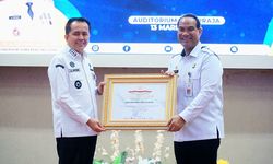 Minimalkan Isu Miring HAM di Korporasi, Pj Gubernur Sumsel Raih Penghargaan Peduli HAM dari Menkumham RI