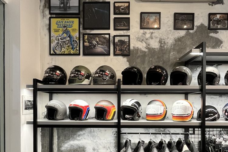 RC Motogarage hadirkan apparel berkendara untuk penggemar motor adventure dan motor custom