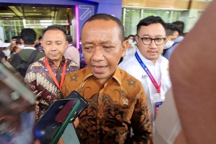 Menteri Investasi dan Kepala Badan Koordinasi Penanaman Modal (BKPM) Bahlil Lahadalia saat ditemui di Jakarta Convention Center,  Selasa (11/10/2022).