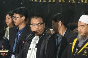 Respons Eksepsi KPU, Denny Indrayana: Tidak Ada Bukti Tamat SMA Gibran