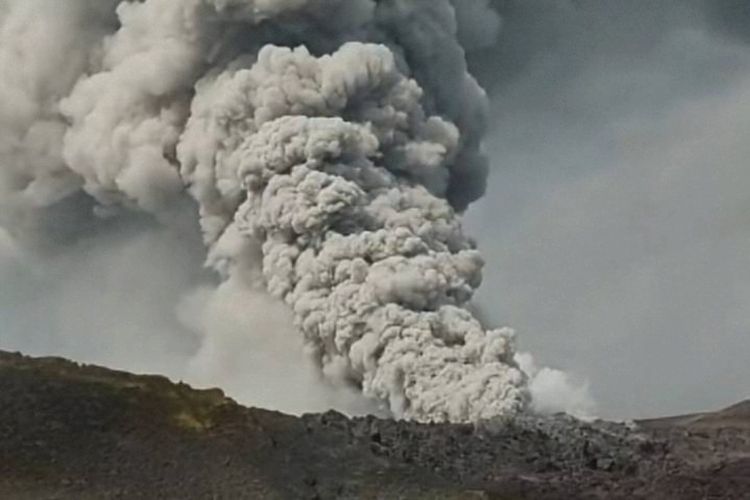 Abu Gunung Anak Krakatau Sampai ke Sebesi, Ahli Peringatkan Risiko Gangguan Alat Pemantau