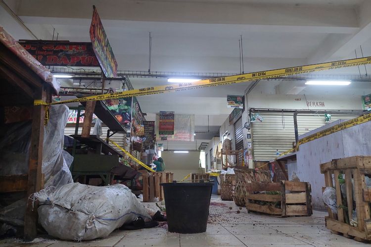 Tempat kejadian perkara (TKP) AS, pedagang di Pasar Malabar, Kota Tangerang, yang ditusuk pedagang lain di pasar itu, Selasa (2/11/2021).