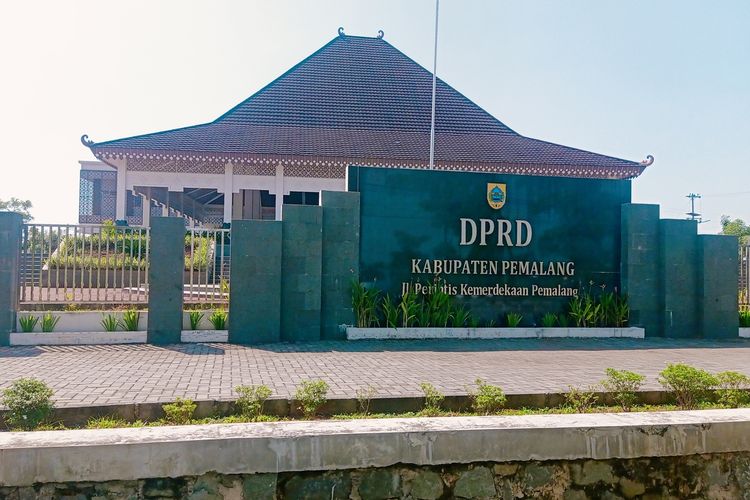Gedung DPRD Kabupaten Pemalang Jalan Perintis Kemerdekaan, Beji, Taman-,Pemalang