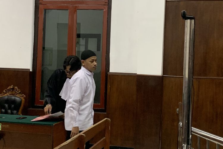 Daftar Produk Kedaluwarsa yang Dijual Murah Eks Kepala Gudang di Sidoarjo
