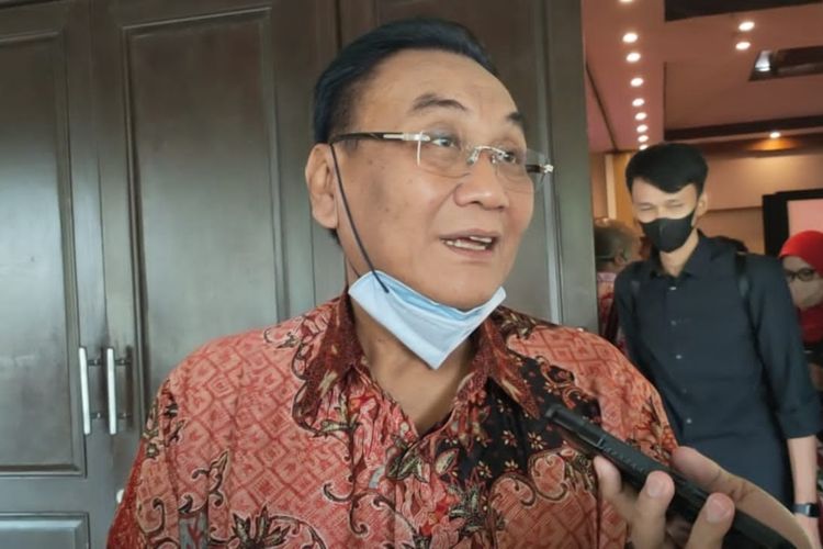 Ketua Badan Pemenangan Pemilu (Bappilu) Partai Demokrasi Indonesia Perjuangan (PDI-P) Bambang Wuryanto di Kota Solo, Selasa (26/4/2022).
