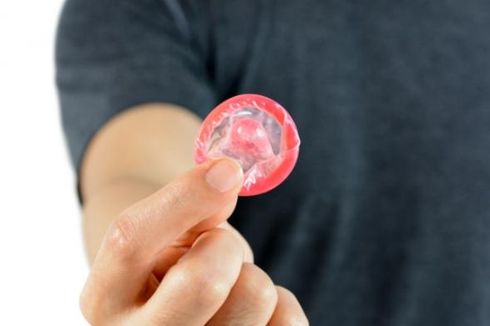 Konsumen Menyukai Kondom yang Bikin Seks Tahan Lama