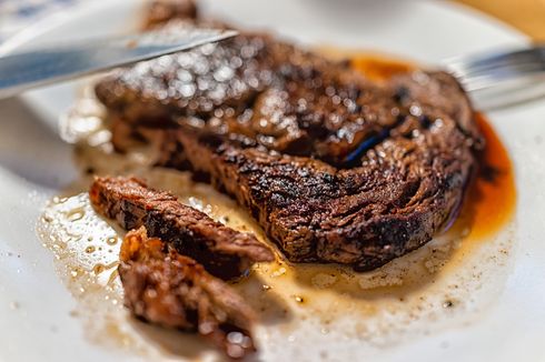 2 Penyebab Daging Steak Keras, Simak Sebelum Masak