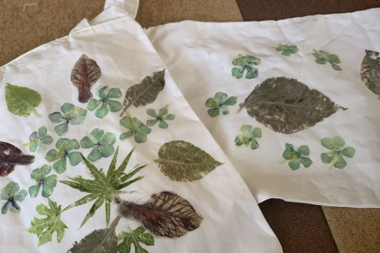 Bisa Jadi Ide Aktivitas Wisata Seni, Apa Itu Ecoprint?