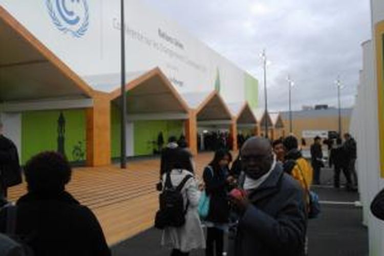 Ribuan delegasi seluruh dunia tiba di lokasi konvensi COP 21 UNFCCC di Le Bourget