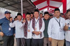 Paslon Edi-Eko Pawai ke KPU Demak Diiringi Rebana dan Drumband