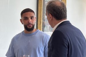 Kurzawa di Persib: Dari Zlatan ke Beckham Putra, Pesona Indonesia, dan “1, 2, 3”